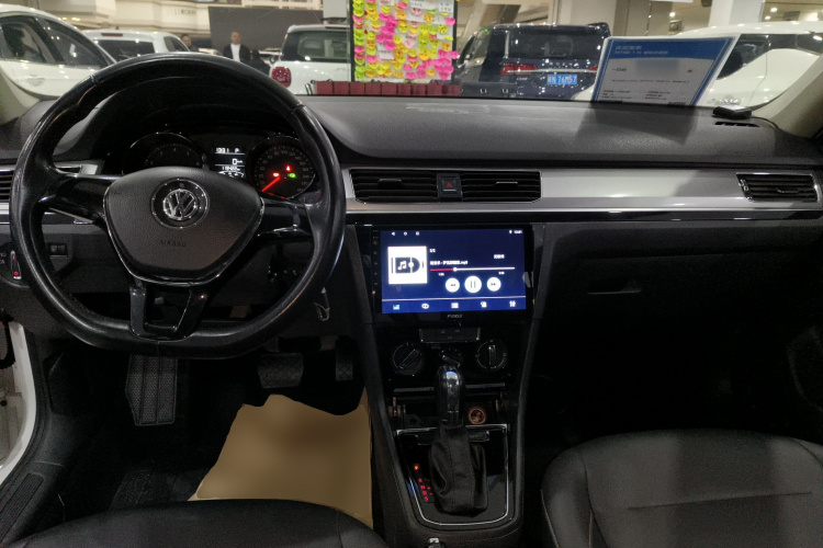 大众 宝来 2017款 1.6L 自动舒适型中控内饰12
