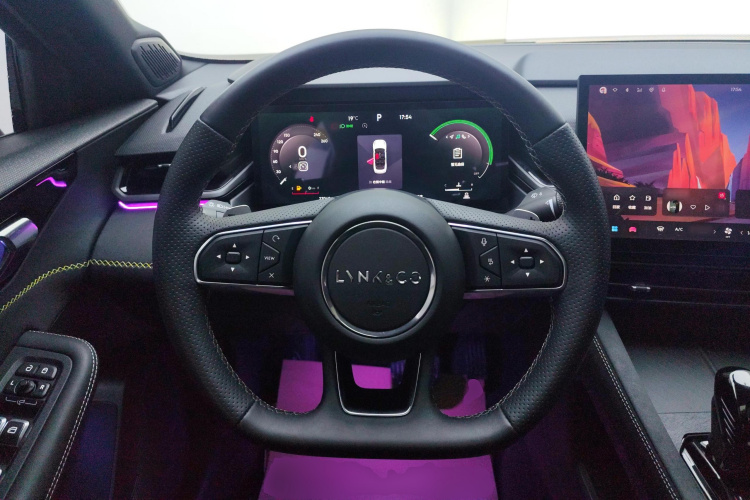 领克03 2023款 1.5TD DCT劲Plus中控内饰13