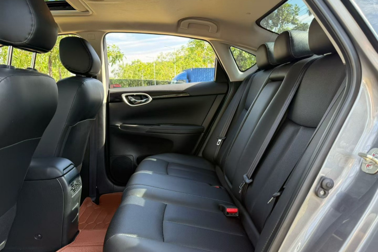 日产 轩逸 2022款 经典 1.6XL CVT豪华版中控内饰7007