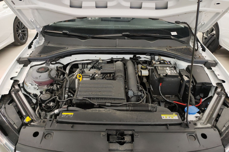 大众 宝来 2025款 200TSI DSG悦行PRO版机舱底盘24