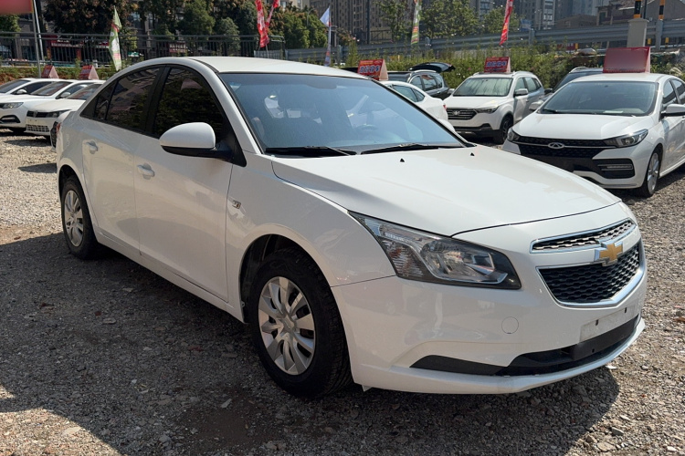 雪佛兰 科鲁兹 2015款 1.5L 经典 SL MT车身外观6002