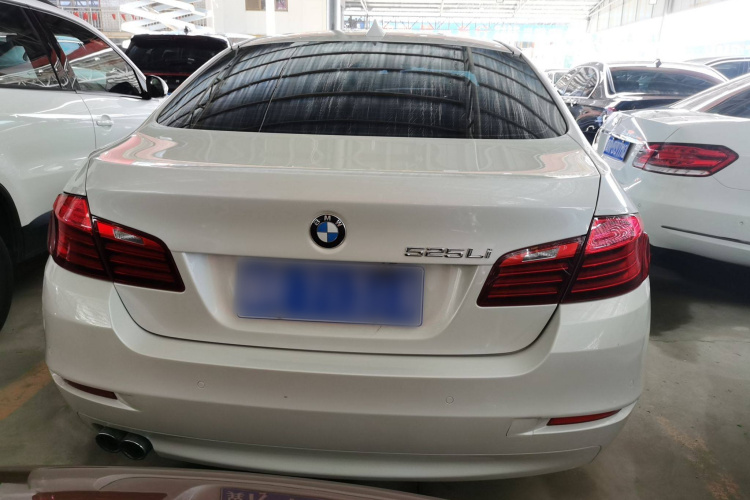宝马5系 2014款 520Li 典雅型车身外观6004