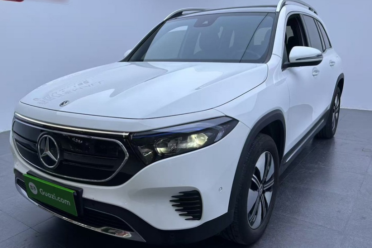 奔驰EQB 2024款 EQB 260车身外观1