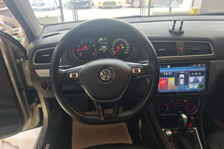 大众 朗逸 2017款 1.6L 自动舒适版中控内饰13