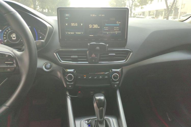 现代 菲斯塔 2021款 280TGDi GLX精英版局部细节16