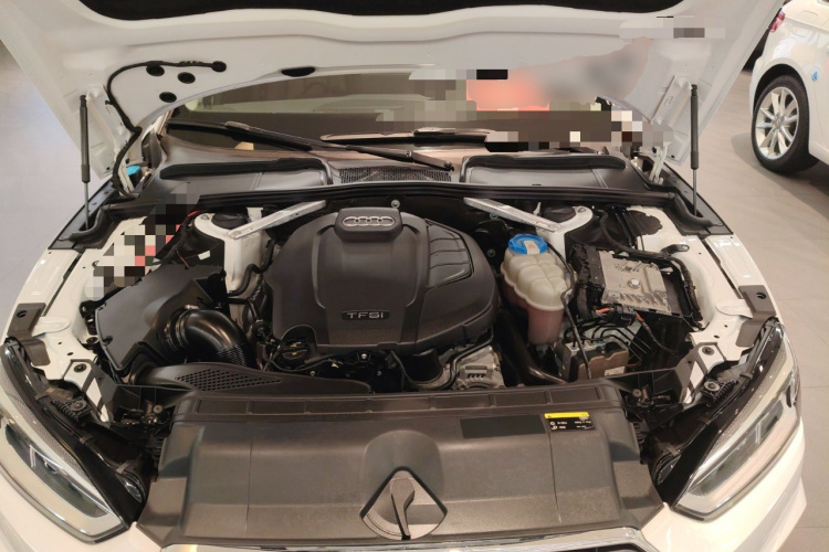 奥迪A5 2017款 Sportback 45 TFSI 时尚型机舱底盘24