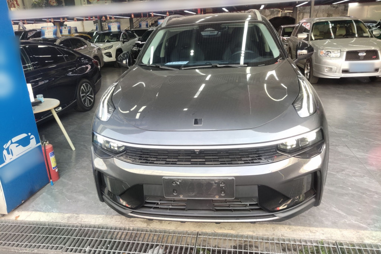 领克01 2023款 2.0TD 两驱型Pro车身外观2