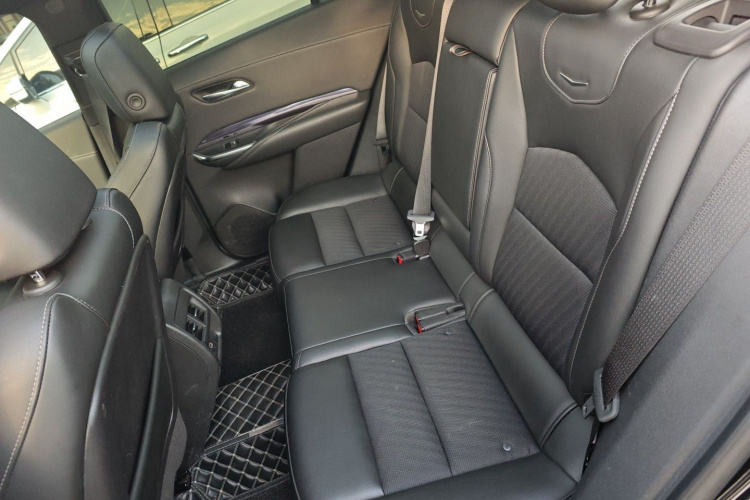 凯迪拉克XT4 2022款 28T 两驱风尚型中控内饰21