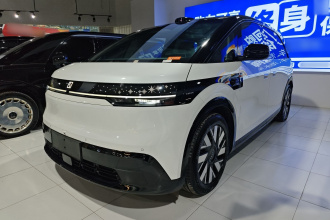 极氪MIX 2025款 长续航智驾版