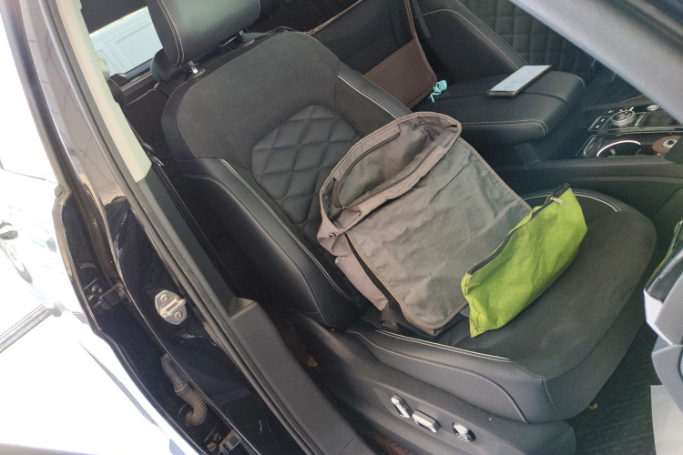 大众 途昂X 2020款 380TSI 四驱尊崇豪华版局部细节41