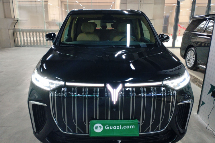 岚图汽车 岚图梦想家 2022款 0碳版 家 475km车身外观2