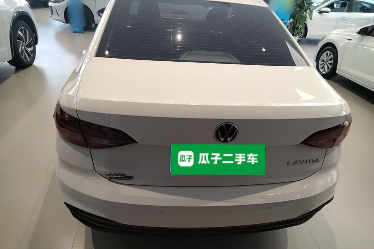 大众 朗逸 2023款 1.5L 自动得逸版车身外观6