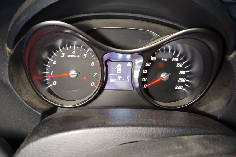 海马S5 2015款 1.6L 手动舒适型局部细节14