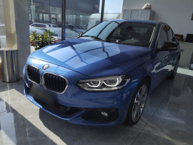 宝马1系 2018款 120i 设计套装型