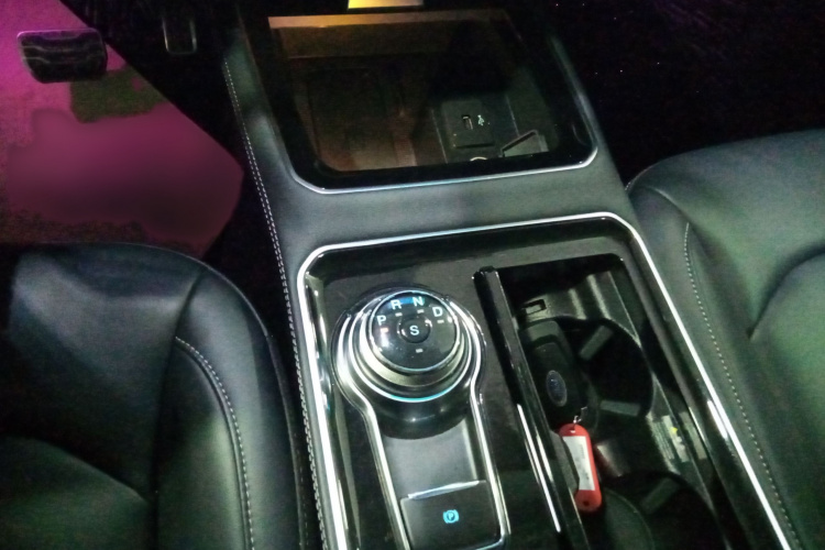 福特 锐界 2021款 PLUS EcoBoost 245 两驱豪锐型 7座局部细节18