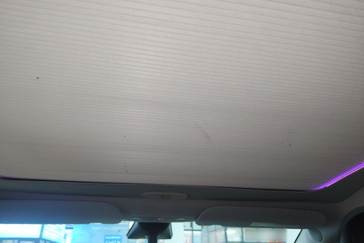 特斯拉 Model Y 2022款 改款 后轮驱动版中控内饰22