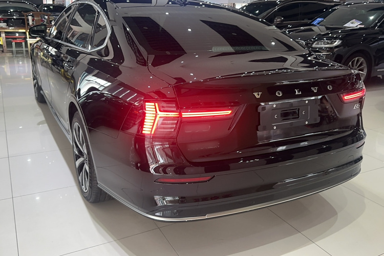 沃尔沃S90 2026款 B5 智逸豪华版局部细节9003