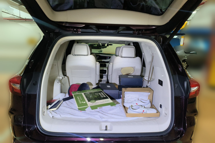 别克 昂科旗 2020款 28T 四驱Avenir艾维亚局部细节23