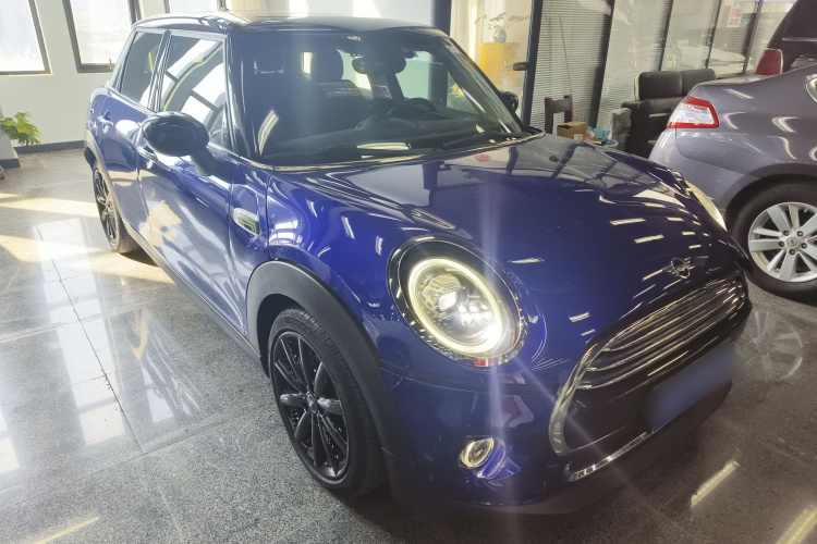 MINI 2019款 1.5T COOPER 艺术家 五门版车身外观6002