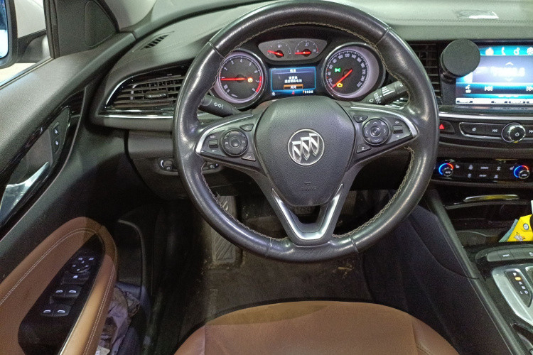 别克 君威 2019款 20T 精英型 国V中控内饰13