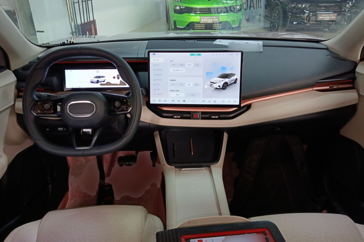 领克06 2025款 Shero 1.5T 紫色特别版中控内饰7002