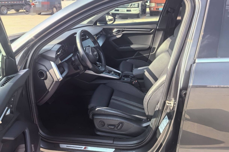 奥迪A3 2021款 Sportback 35 TFSI 时尚运动型中控内饰7003