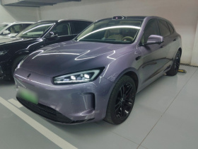 鸿蒙智行 问界M5 2025款 增程   Ultra 四驱版