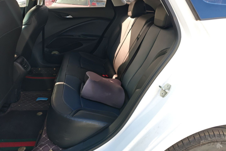 别克 微蓝6 2024款 450km 出行版中控内饰21