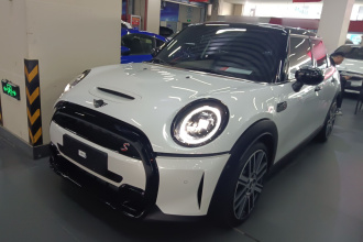 MINI 2023款 改款 2.0T COOPER S 艺术家 五门版