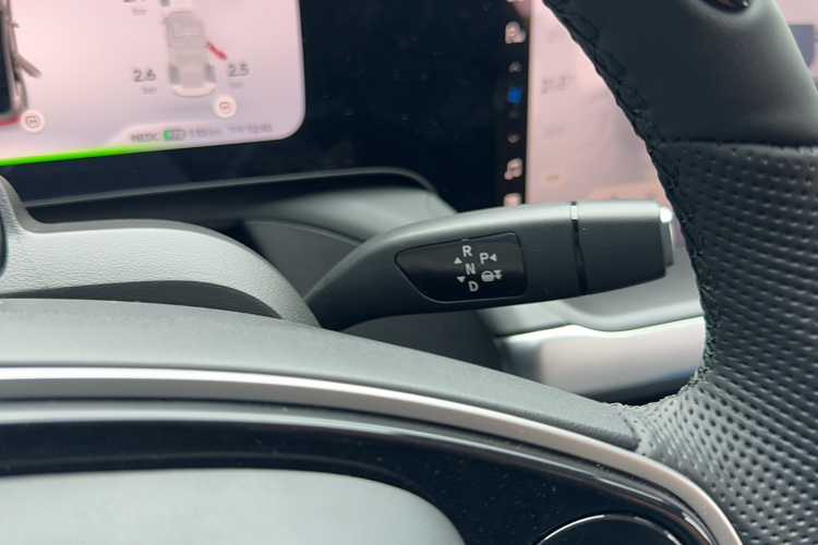 小鹏P7 2021款 480N局部细节18