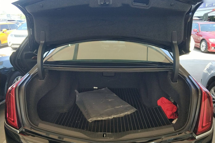 凯迪拉克CT6 2017款 28T 精英型局部细节23