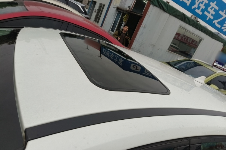 福特 福克斯 2018款 两厢经典 1.6L 自动风尚型智行版局部细节57