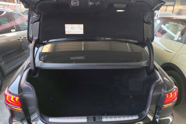 雷克萨斯LS 2021款 500h 卓越版局部细节23