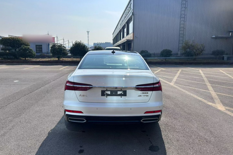 奥迪A6L 2021款 45 TFSI 臻选动感型车身外观6005