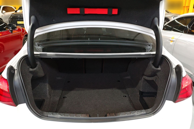 宝马3系 2019款 320Li 时尚型局部细节23