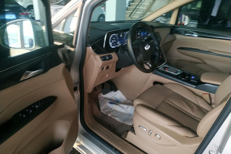 别克GL8 2021款 ES陆尊 653T 尊享型中控内饰7003