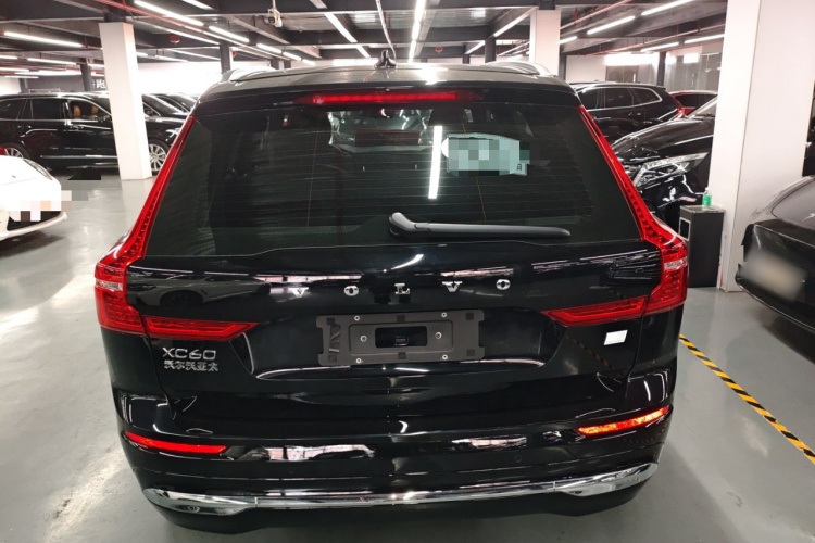 沃尔沃XC60新能源 2023款 T8 插电混动 长续航四驱智远豪华版车身外观6004