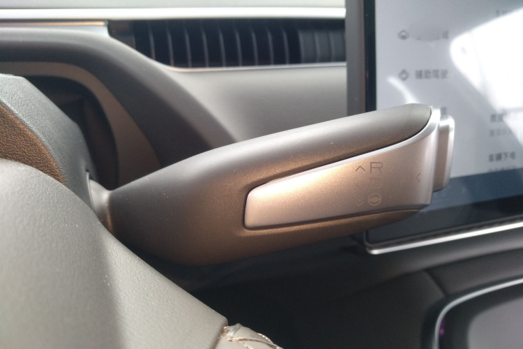 小鹏MONA M03 2025款 600 超长续航 Max局部细节18