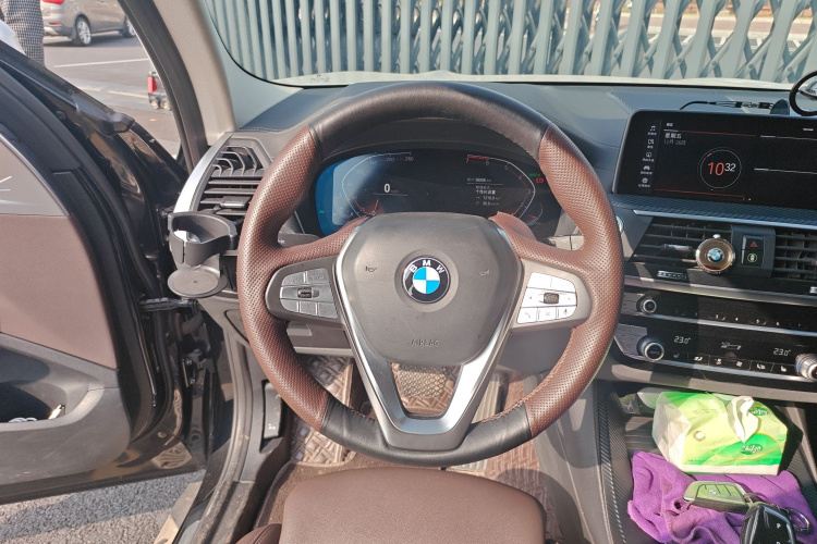 宝马X3 2021款 xDrive25i 豪华套装中控内饰13