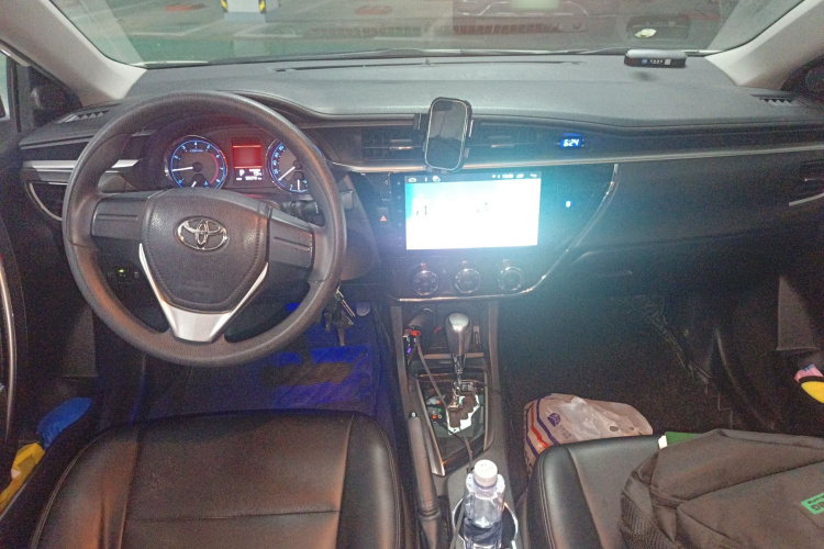 丰田 卡罗拉 2017款 1.2T CVT GL-i中控内饰12