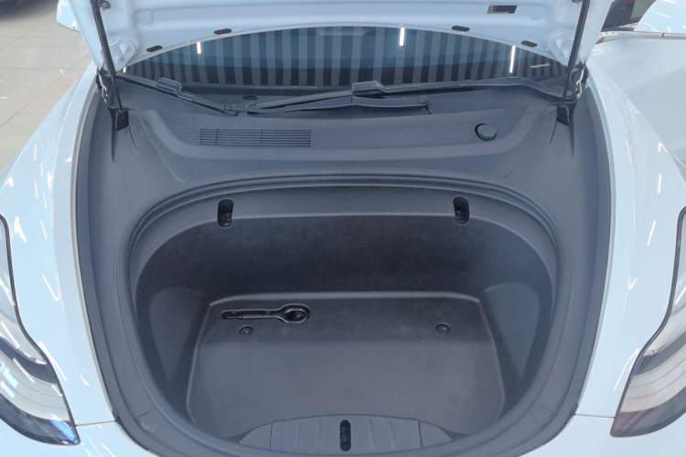 特斯拉 Model 3 2020款 改款 标准续航后驱升级版机舱底盘24