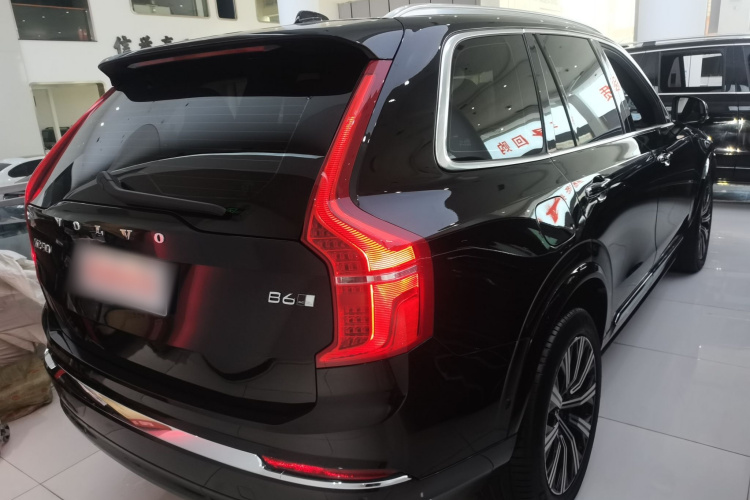 沃尔沃XC90 2023款 B6 智雅豪华版 7座车身外观6005