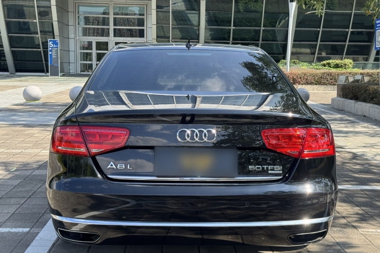 奥迪A8 2013款 A8L 45 TFSI quattro舒适型车身外观6006