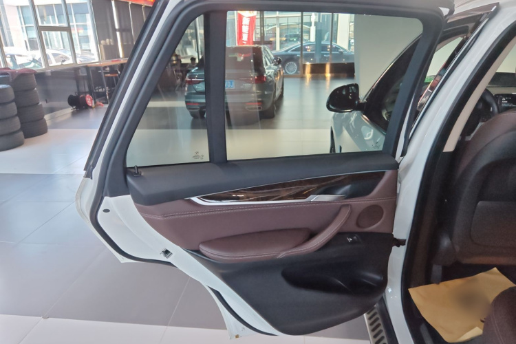 宝马X5(进口) 2017款 xDrive35i 典雅型中控内饰7008