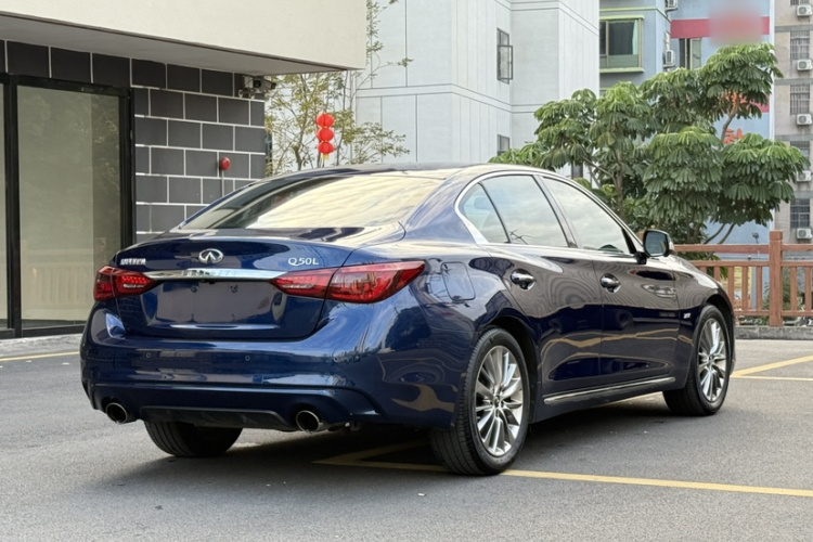 英菲尼迪Q50L 2018款 2.0T 逸享版 国VI车身外观6001