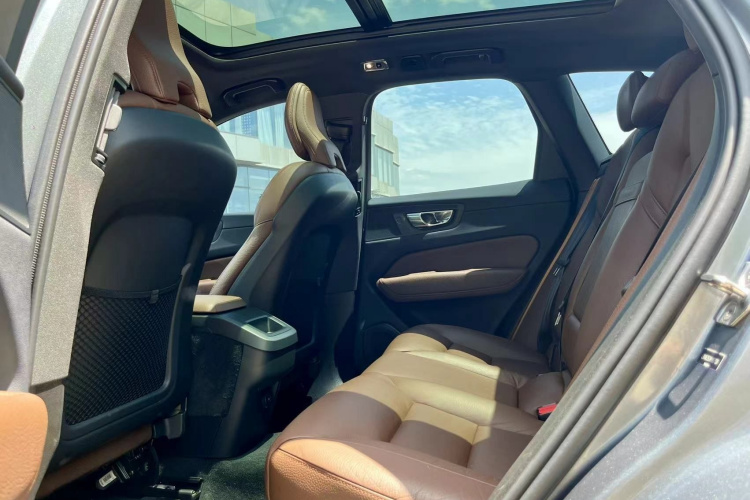 沃尔沃XC60 2020款 T5 四驱智逸豪华版中控内饰7003