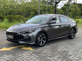 名爵 MG5 2025款 300TGI 全球旗舰版