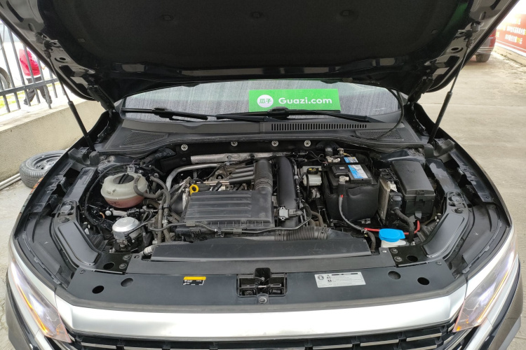 大众 帕萨特 2022款 280TSI 商务版机舱底盘24