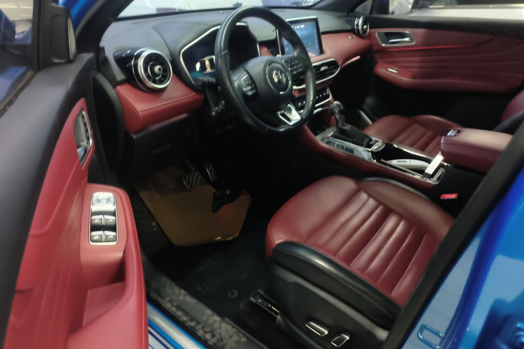 名爵HS 2018款 30T 自动四驱Trophy荷尔蒙超燃版 国V中控内饰20