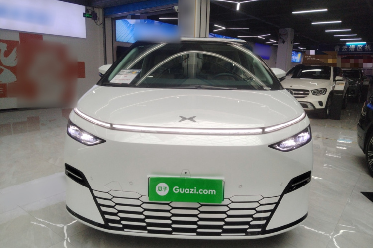 小鹏X9 2025款 740超长续航 Max车身外观2